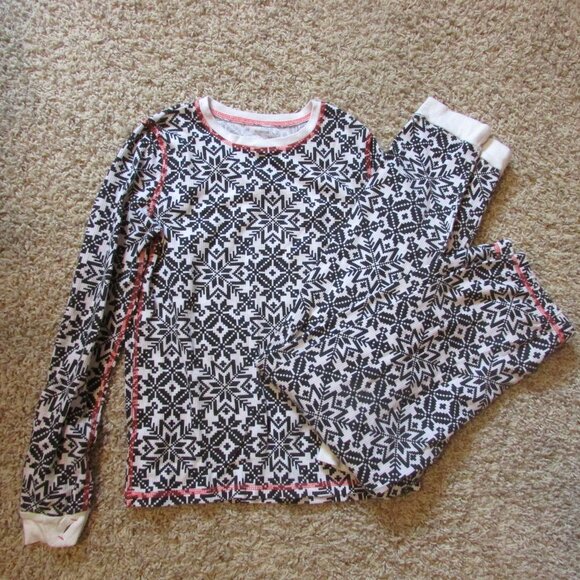 NWOT Cuddl Duds Thermal Knit XL Black White Snowflakes Pajama Base Layer Set - Picture 1 of 2